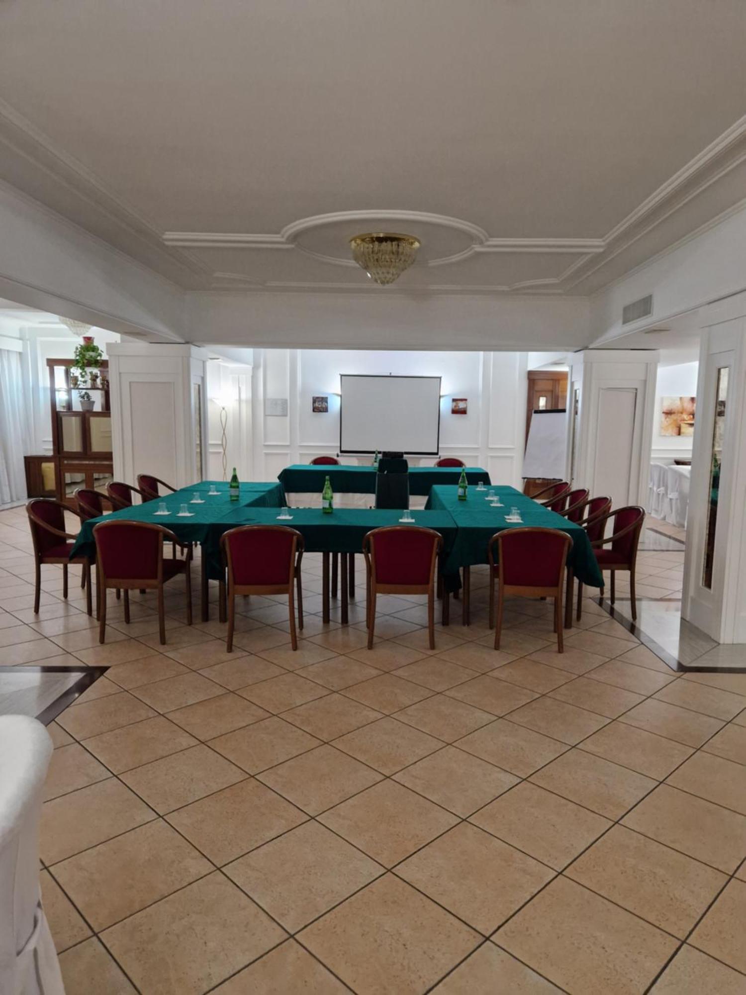 Hotel Civita อาเวลลีโน ภายนอก รูปภาพ